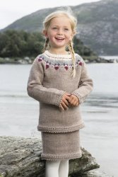 Stickmönster barntröja och kjol i Viking Superwash